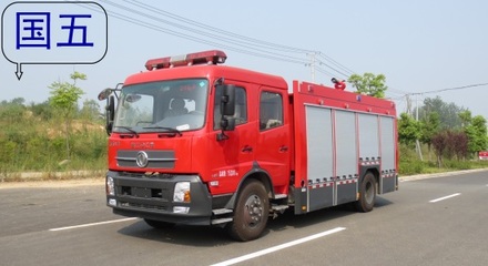东风天锦水罐消防车